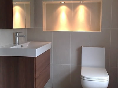 Luxury fitted bathroom to full customer specification