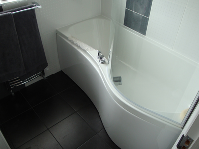 Bathroom installed with under floor heating
